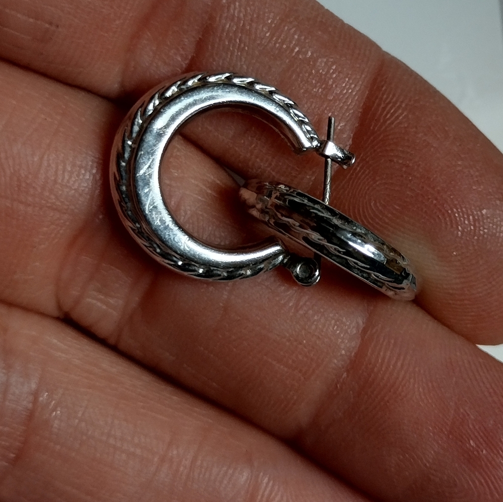 Cute earrings - Picture 2 of 5